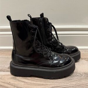 Zara Kids Black Patent Boots size: 34 (US 2.5)